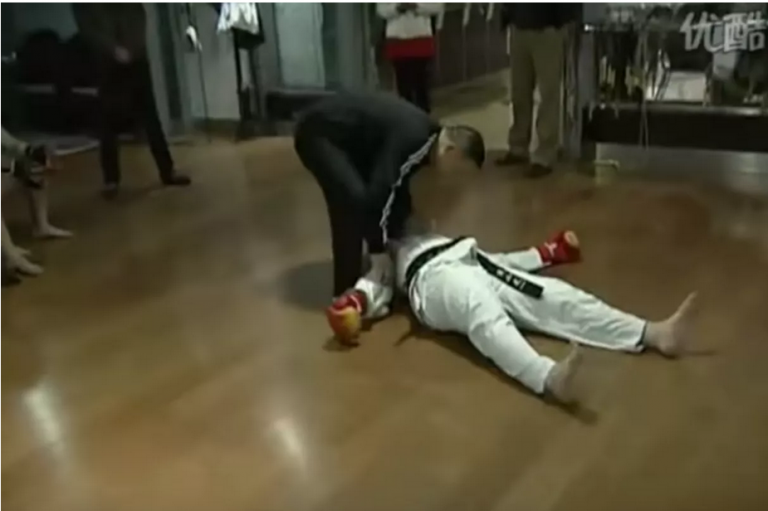 Muay Thai vs. Taekwondo astonishing KO (VIDEO)