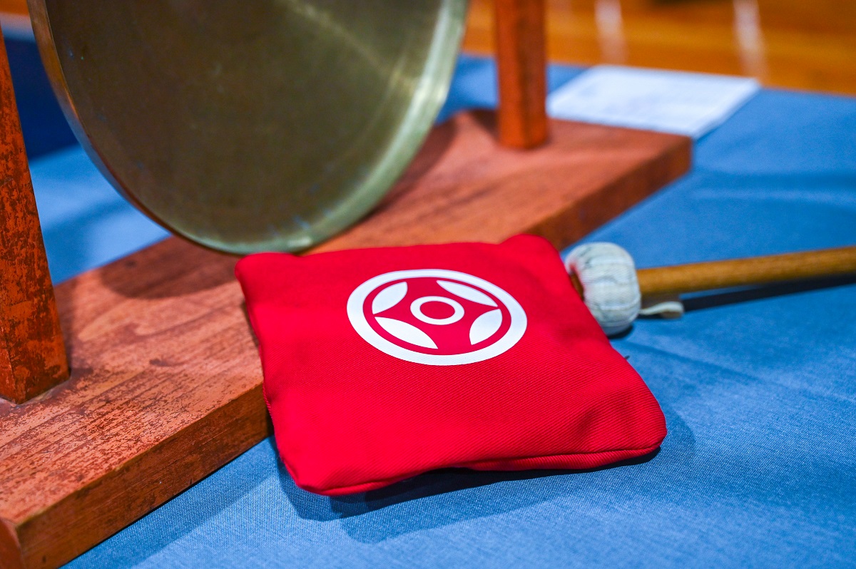 On October 10, a referee seminar officially launched the autumn–winter competition season of the Bulgarian Karate Kyokushin Federation (BKKF). The event was hosted by SC “Katana” – Veliko Tarnovo, which welcomed referees and candidates-referee for the new season. The seminar featured new additions to the federation’s referee team – active fighters from the national team, who are also national and international medalists. The goal was to unify the judging standards and emphasize the principles of equality and impartiality between competitors. During the theoretical part, participants discussed the history and philosophy of Kyokushin, as well as the evolution of the rules through the years. Shihan Asen Asenov emphasized “Kyokushin must be the foundation for the development of every fighter. In MMA there are no strict rules or structured learning process – the goal is simply to strike. Kyokushin builds character, discipline, endurance, and fighting spirit.” He added that Kyokushin incorporates all essential principles and techniques used in combat sports — throws, sweeps, grabs, and strikes to the head and body — making it one of the most complete and valuable styles. “We are referees for children, but our role is not only to judge — we also correct, guide, and help them achieve better performance and the right approach to fighting,” added Shihan Asenov. During the practical session, Sensei Ivan Ivanov led the activities with the young fighters from SC “Katana”, who actively participated in simulated match situations. The seminar concluded with BKKF wishing all clubs, coaches, and athletes a successful autumn–winter half-season and many medals at upcoming national and international competitions. The next event in the BKKF calendar is the National Cup for Children under 12 and 14, to be held on October 18 in Stara Zagora, hosted by SC “Asken” under Shihan Asen Asenov, with the kind support of Stara Zagora Municipality.